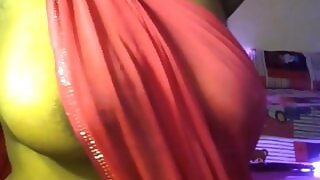 Desi killer bhabhi took off her bra and wore saree and flashed off her bumpers with fun.