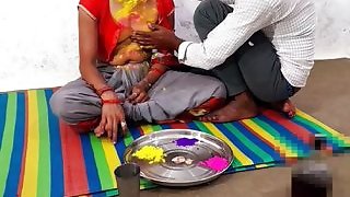 Devar ne bhabhi ko Holi me rang laga kar chod Diya super-fucking-hot Desi Indian devar bhabhi sex por video Indian housewife with devar bhabhi