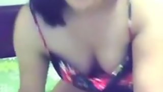 Indian NRi wifey demonstrating her boobs and coochie
