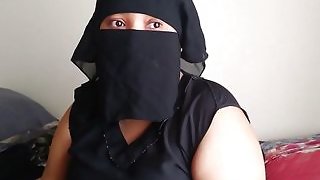 Desi Muslim Aunty Fucked By Stepson when she was alone in bed