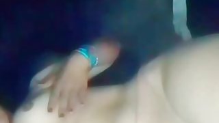 Desi Indian hot sexy damsel masturbating her sexiness