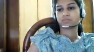bangla girl nowrin revealing on cam