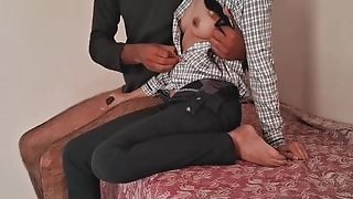 College 18year Old Girl Fucking Hindi Sex