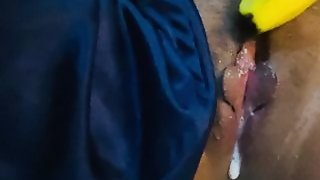 Desi Indian dame banana fucking vulva