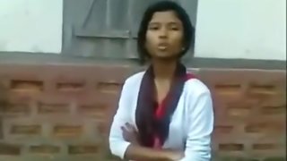 Desi Indian Girl Blowjob Her BF Outdoor