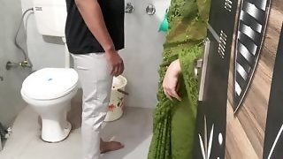 Plumber Ne kaha Bhabhi Apki jaisi Aurat ka to mai Pura Paani Pee jaau agar saath do