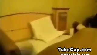 Indian Teen College Girl Enjoyed with her BF in Hotel and allow to Recorded Sex Video