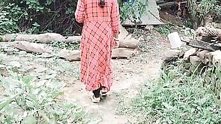 Best Indian Bangali Village bhabhi fucking outdoor forest by devar