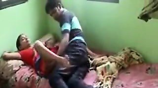 An innocent lady's Indian pornography tube video got leaked on the