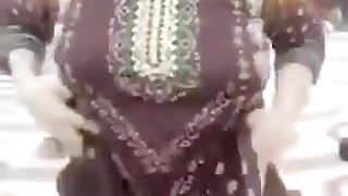 Desi aunty showcases fuck-a-thon with plaything