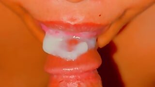 Garam Bhabhi Ne Devar ko Bade Lund Chusata Jab Pati Ghar par nahi tha - INDIAN ASMR BLOWJOB AND EATS CUM