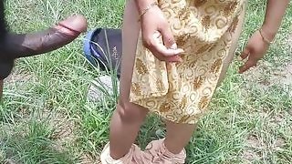 Desi School chick outdoor hindi bang-out - viral mms