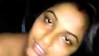 INDIAN WIFE LOUDLY SEX