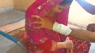 Indian Suhagrat - First Time Sex with Bhabhi devar ne bhabhi k chut or gaand dono ko choda total tight pussy clear voice